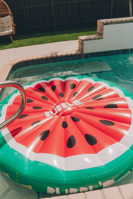 BUBBL'R watermelon slice'r pool float