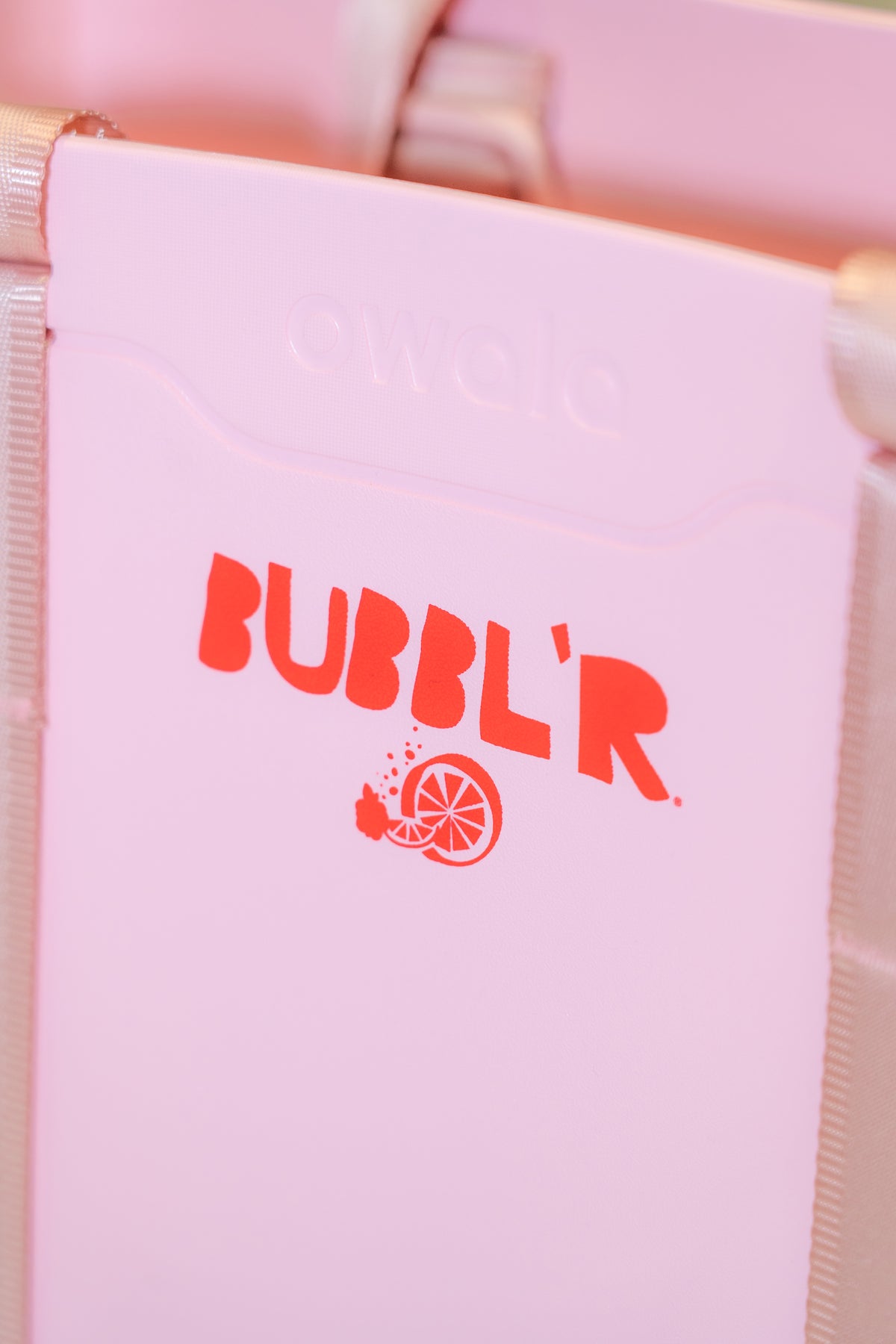BUBBL'R day tripp'r Owala tote
